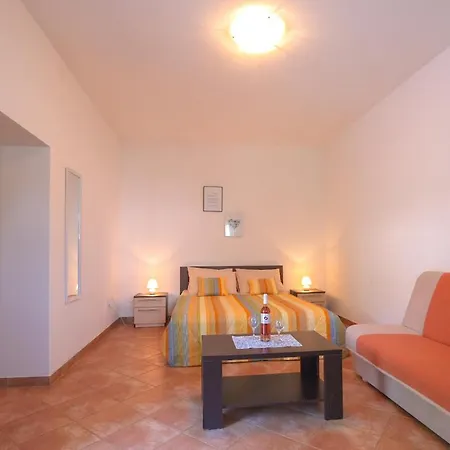 Apartment Nina Rovinj