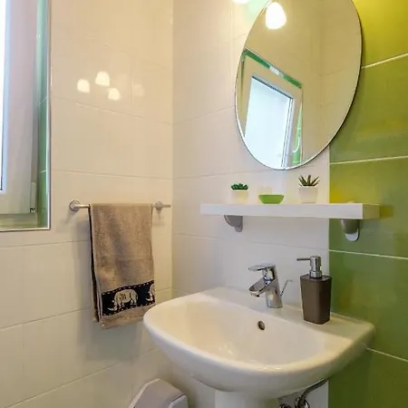 Nina Apartment