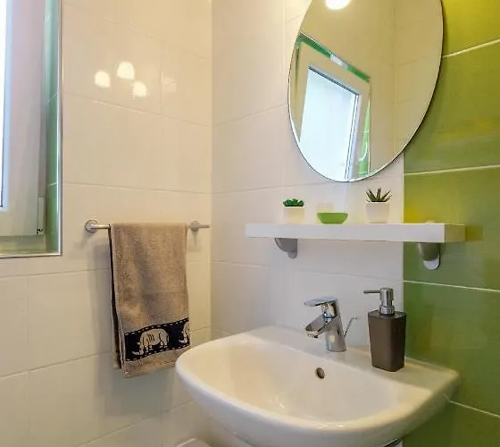 Nina Apartment